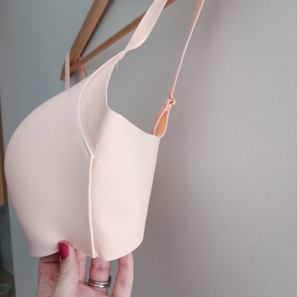 Knix WingWoman Contour Bra Pale Orange Knix 5 (Fits 38C, 38D, 40C) - Picture 5 of 16